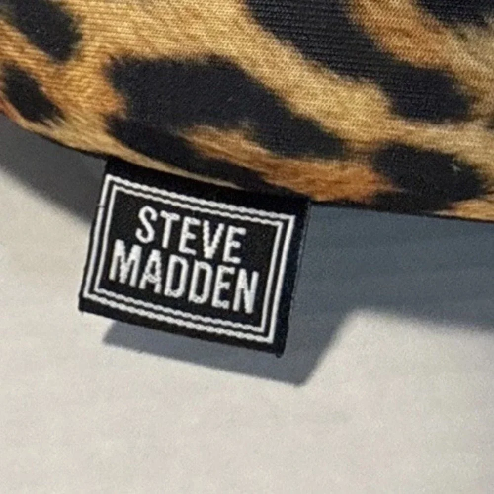 Steve Madden Travel Neck Pillow Leopard Cheetah Print Removable Cover